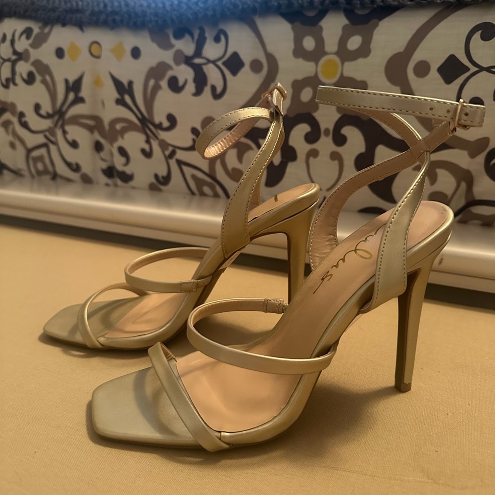 Lulu's Gold Strappy Heels - Picture 3 of 6